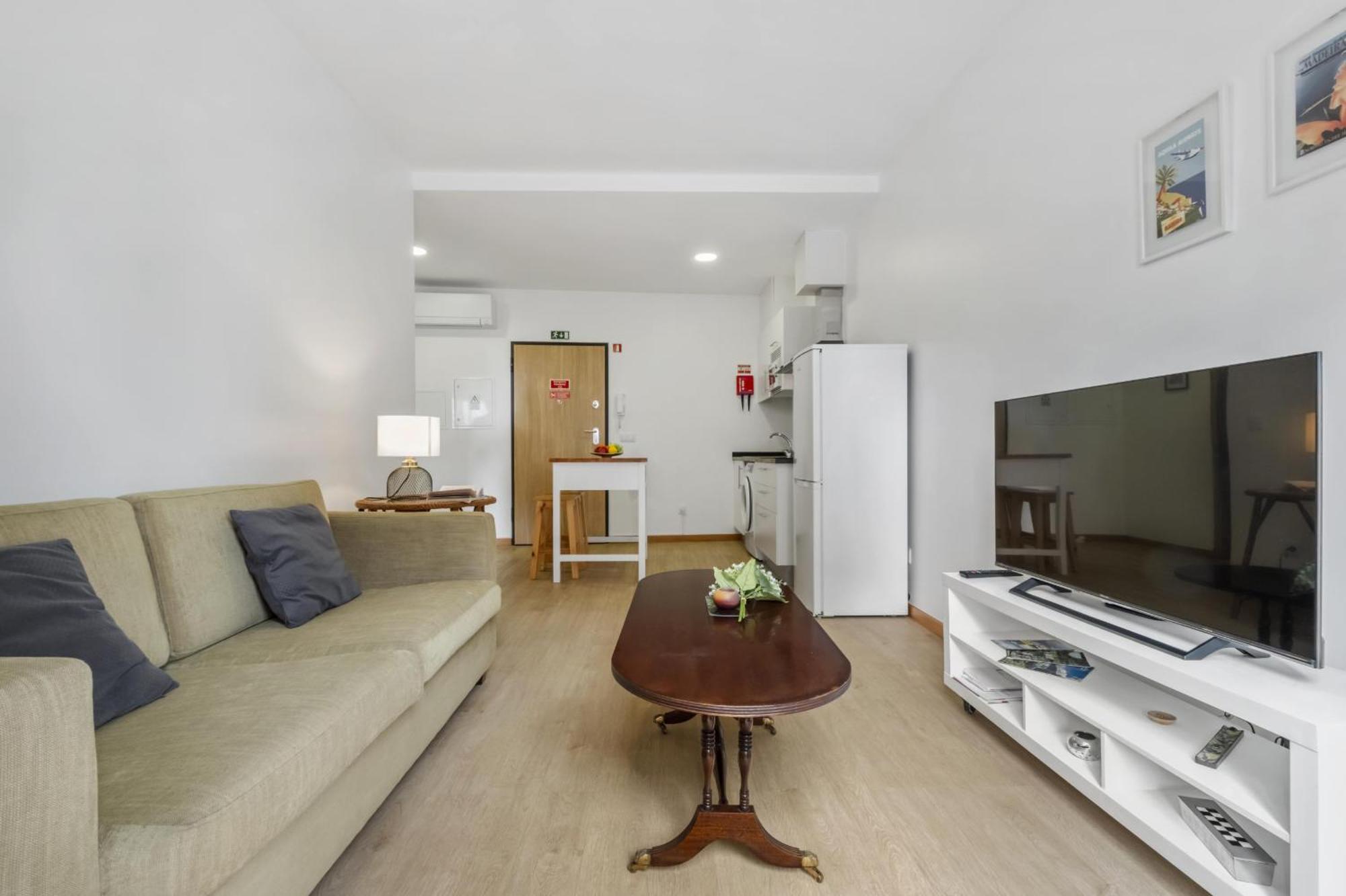 Ribeira Das Casas Apartments By Madeira Sun Travel Фуншал Екстериор снимка