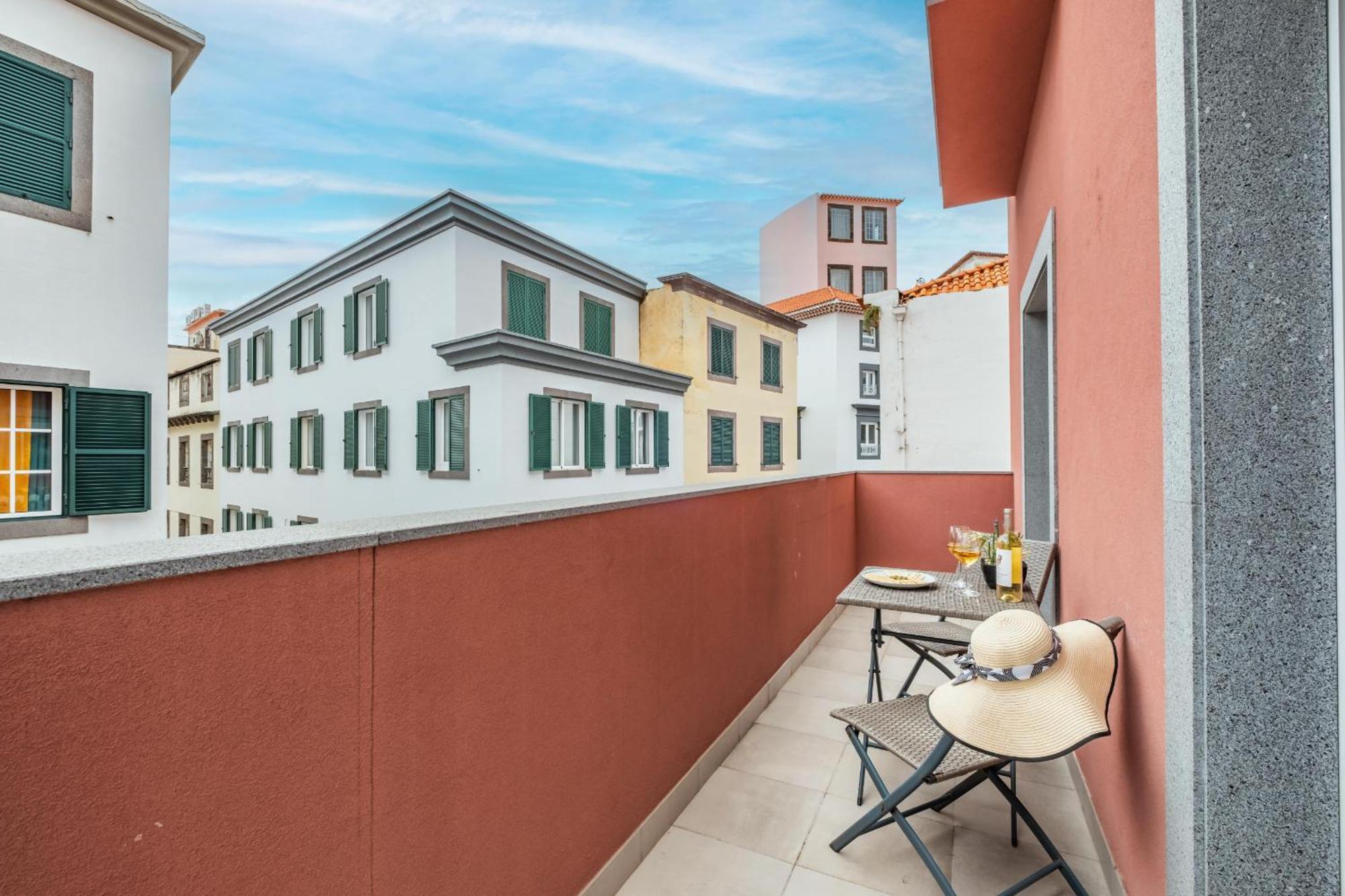 Ribeira Das Casas Apartments By Madeira Sun Travel Фуншал Екстериор снимка